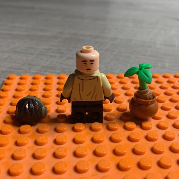 LEGO Harry Potter Neville Longbottom Mystery Bag Fantastic Beasts - Picture 4 of 5